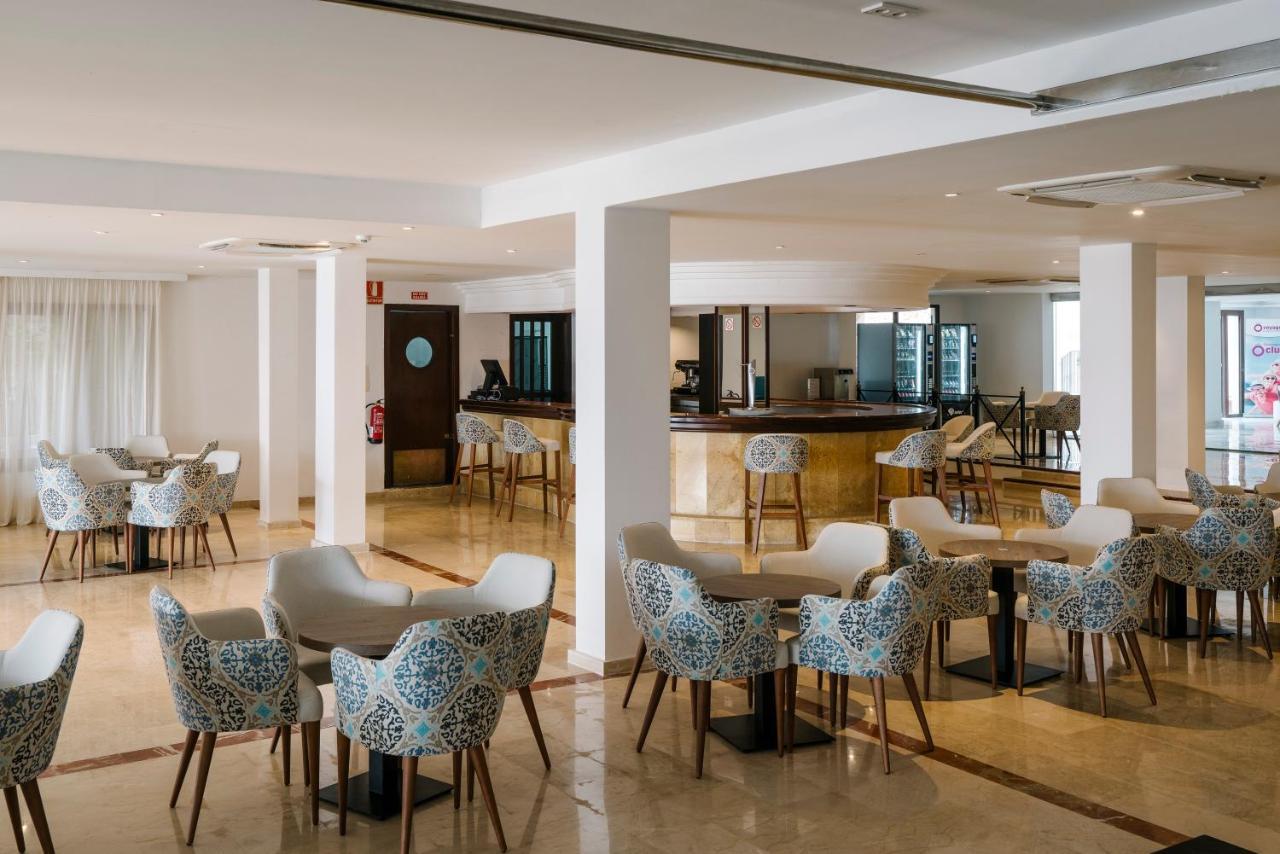 Alua Suites Las Rocas Cala d'Or  Exterior photo